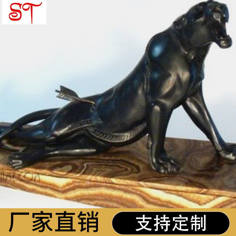 小動物雕塑
